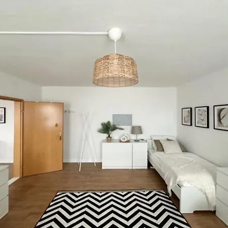 Arbio Monteurzimmer Tremmen Parking Included דירה *