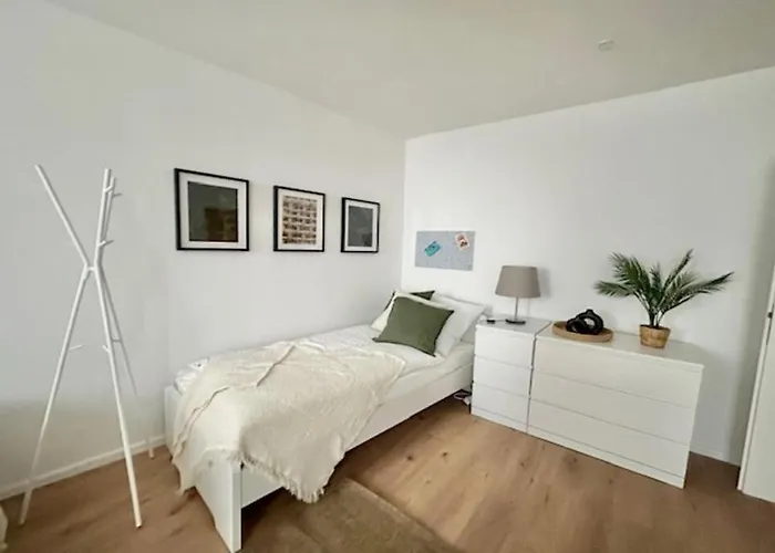 Arbio Monteurzimmer Tremmen Parking Included * كيتسين