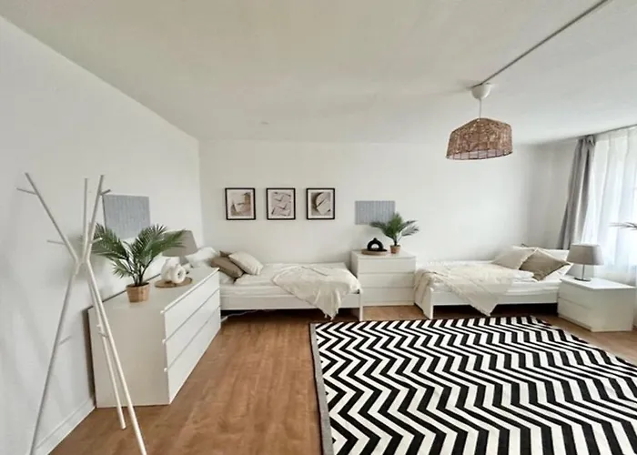 Arbio Monteurzimmer Tremmen Parking Included